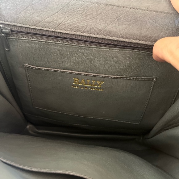 AUTHENTIC VINTAGE BALLY BAG - Picture 8 of 12